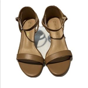 dream pairs heels New W/out Box